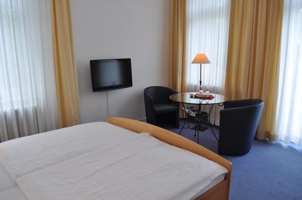 Burgfeld Guest house *